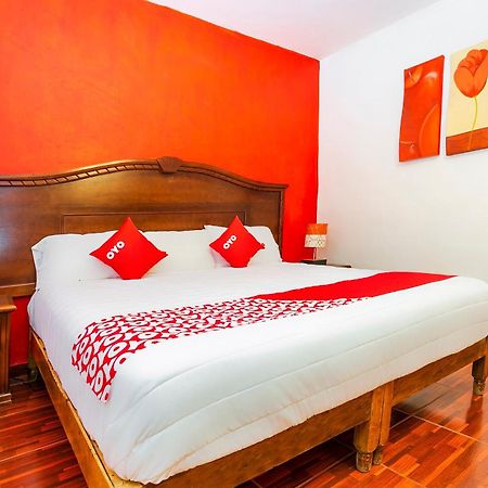 Oyo Posada De Los Angeles, Patzcuaro Ngoại thất bức ảnh