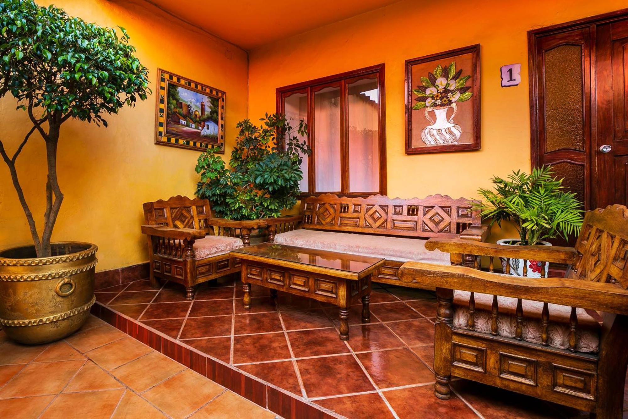 Oyo Posada De Los Angeles, Patzcuaro Ngoại thất bức ảnh