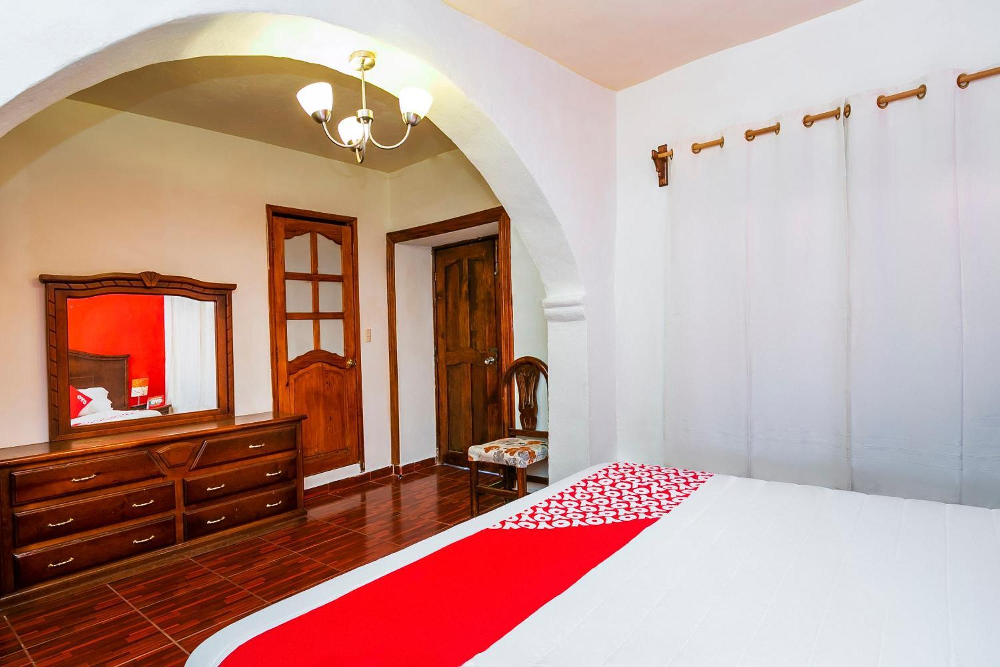 Oyo Posada De Los Angeles, Patzcuaro Ngoại thất bức ảnh