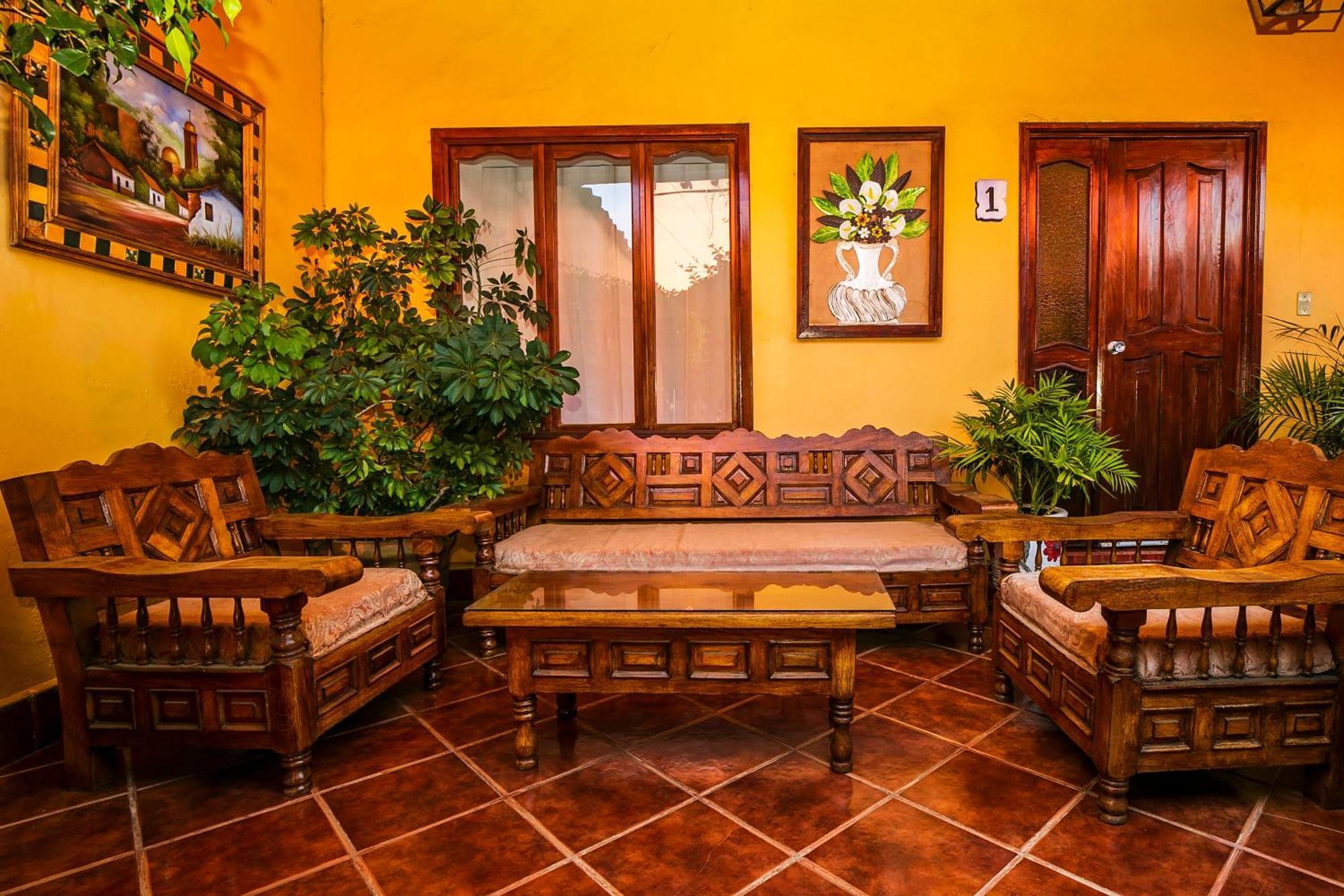 Oyo Posada De Los Angeles, Patzcuaro Ngoại thất bức ảnh